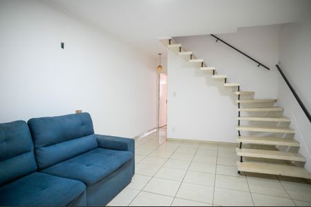 Casa para alugar com 3 quartos, 160m² em Vila das Mercês, São Paulo