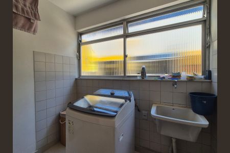 Casa de condomínio à venda com 196m², 4 quartos e 2 vagasÁrea de Serviço