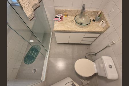 Casa de condomínio à venda com 196m², 4 quartos e 2 vagasBanheiro da Suíte