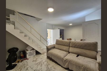 Sala de casa de condomínio à venda com 4 quartos, 196m² em Recreio dos Bandeirantes, Rio de Janeiro