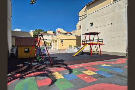 Casa de condomínio à venda com 196m², 4 quartos e 2 vagasÁrea comum