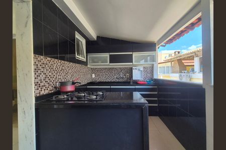 Casa de condomínio à venda com 196m², 4 quartos e 2 vagasCozinha