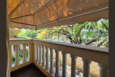 Casa de condomínio à venda com 196m², 4 quartos e 2 vagasSacada da Suíte