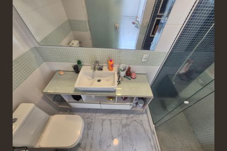 Casa de condomínio à venda com 196m², 4 quartos e 2 vagasBanheiro da Suíte 2