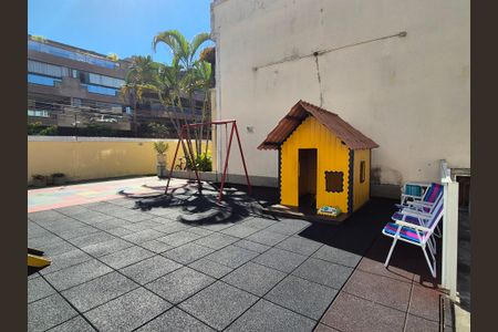 Casa de condomínio à venda com 196m², 4 quartos e 2 vagasÁrea comum