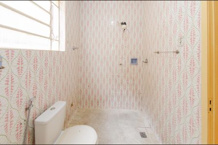 Casa para alugar com 120m², 3 quartos e 8 vagasBanheiro