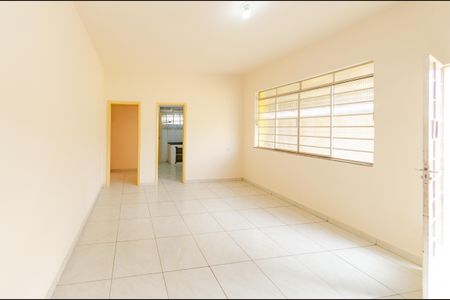 Casa para alugar com 120m², 3 quartos e 8 vagasCopa