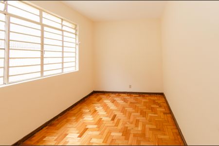 Casa para alugar com 120m², 3 quartos e 8 vagasQuarto 2