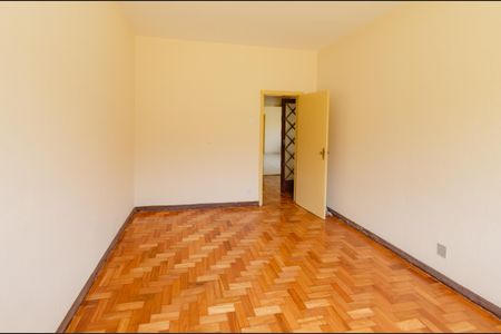 Casa para alugar com 120m², 3 quartos e 8 vagasQuarto 1