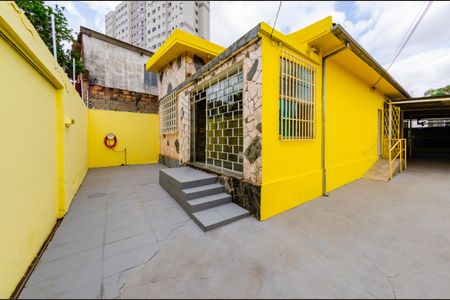 Casa para alugar com 120m², 3 quartos e 8 vagasÁrea externa
