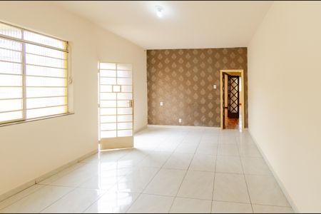 Casa para alugar com 120m², 3 quartos e 8 vagasCopa