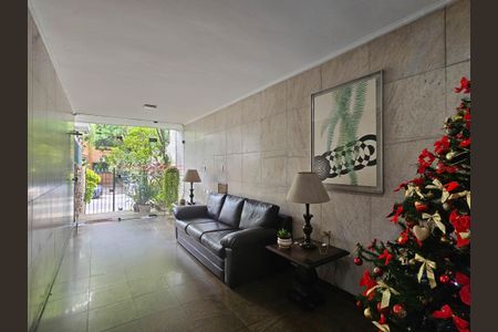 Apartamento à venda com 79m², 2 quartos e sem vaga Apartamento à venda com 79m², 2 quartos e sem vagaHall social