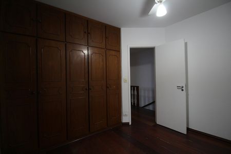 Casa à venda com 200m², 3 quartos e 4 vagasQuarto 1