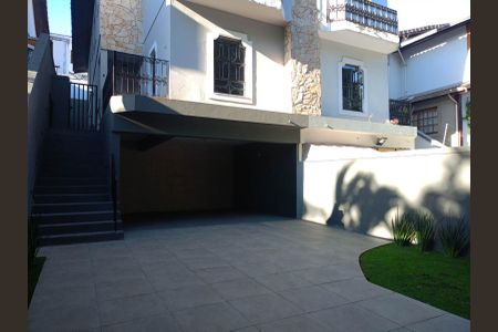 Garagem  de casa para alugar com 3 quartos, 200m² em Jardim Colombo, São Paulo