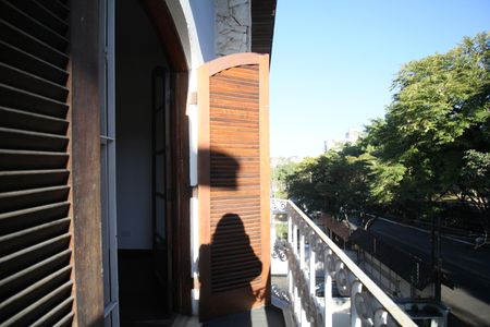 Casa à venda com 200m², 3 quartos e 4 vagasvaranda suíte 