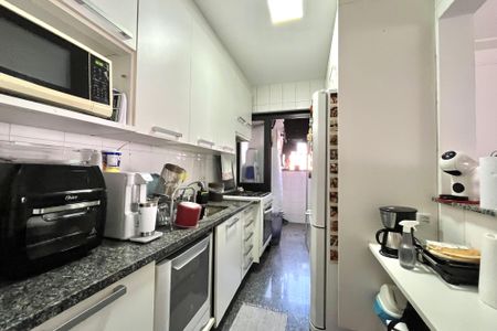 Apartamento à venda com 85m², 3 quartos e 2 vagasCozinha