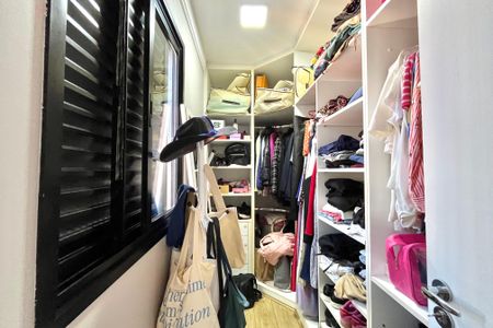 Apartamento à venda com 85m², 3 quartos e 2 vagasCloset da suíte