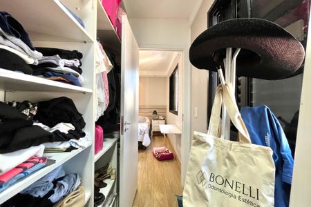 Apartamento à venda com 85m², 3 quartos e 2 vagasCloset da suíte