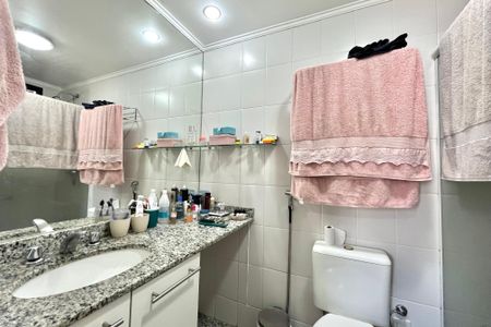 Apartamento à venda com 85m², 3 quartos e 2 vagasBanheiro da Suíte