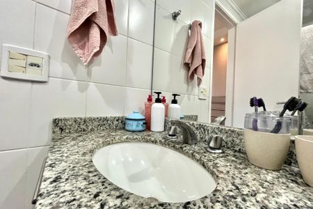 Apartamento à venda com 85m², 3 quartos e 2 vagasBanheiro da Suíte