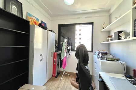 Apartamento à venda com 85m², 3 quartos e 2 vagasQuarto 3