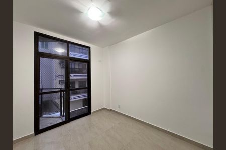 Apartamento à venda com 200m², 3 quartos e 2 vagasQuarto 1