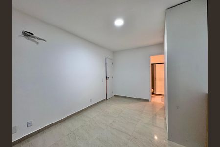 Apartamento à venda com 200m², 3 quartos e 2 vagasSuíte