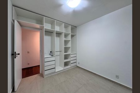 Apartamento à venda com 200m², 3 quartos e 2 vagasQuarto 1