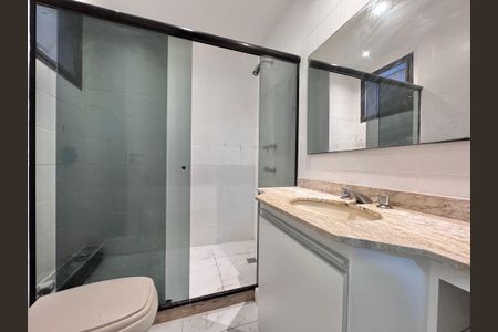 Apartamento à venda com 200m², 3 quartos e 2 vagasBanheiro da Suíte