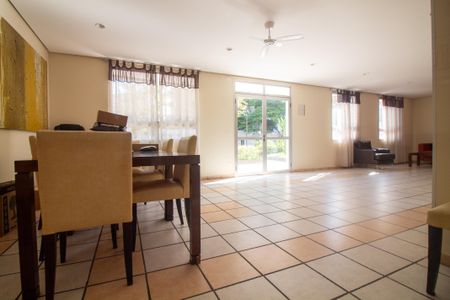 Apartamento para alugar com 50m², 2 quartos e 1 vagaÁrea comum - Salão de Festas