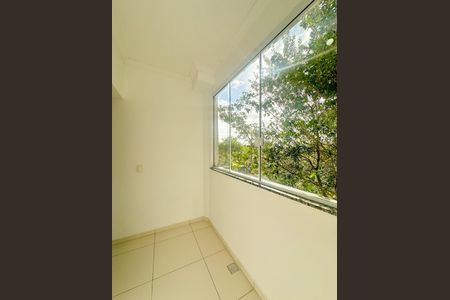 Apartamento para alugar com 72m², 2 quartos e 1 vagaVaranda