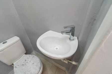Apartamento para alugar com 65m², 2 quartos e sem vagaBanheiro da Suíte