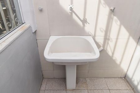 Apartamento para alugar com 65m², 2 quartos e sem vagaÁrea de Serviço