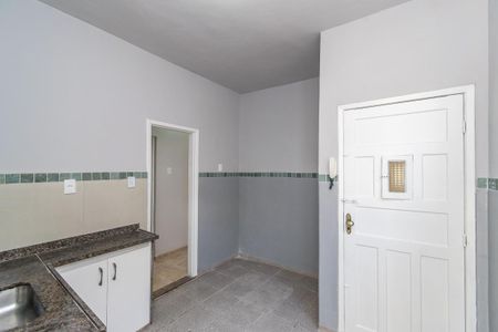 Apartamento para alugar com 65m², 2 quartos e sem vagaCozinha