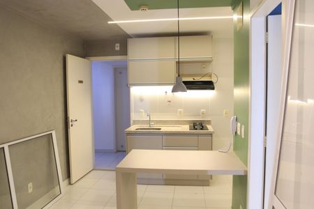 Sala de apartamento para alugar com 1 quarto, 38m² em Jardim Goiás, Goiânia