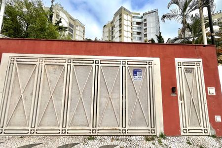 Studio para alugar com 30m², 1 quarto e sem vaga Studio para alugar com 30m², 1 quarto e sem vagaFachada