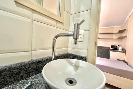 Studio para alugar com 30m², 1 quarto e sem vaga Studio para alugar com 30m², 1 quarto e sem vagaBanheiro