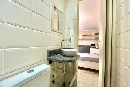 Studio para alugar com 30m², 1 quarto e sem vaga Studio para alugar com 30m², 1 quarto e sem vagaBanheiro