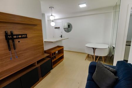 Sala de apartamento para alugar com 2 quartos, 50m² em Parque Reboucas, São Paulo