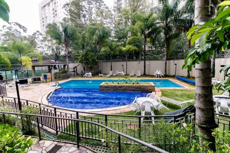 Apartamento para alugar com 50m², 2 quartos e 1 vaga Apartamento para alugar com 50m², 2 quartos e 1 vagaÁrea comum - Piscina