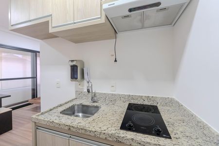 Cozinha de kitnet/studio para alugar com 1 quarto, 25m² em Bela Vista, São Paulo