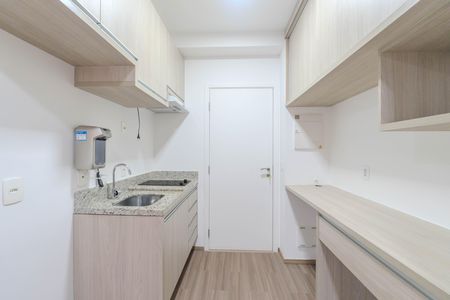 Cozinha de kitnet/studio para alugar com 1 quarto, 25m² em Bela Vista, São Paulo