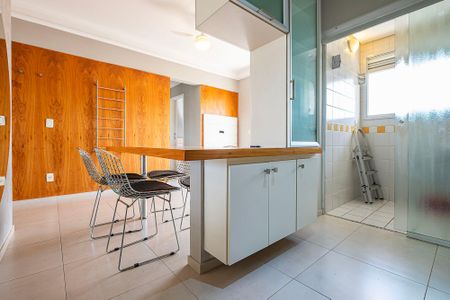 Sala/Cozinha de apartamento à venda com 1 quarto, 44m² em Vila Pompéia, São Paulo