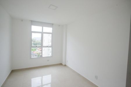 Quarto de kitnet/studio à venda com 1 quarto, 43m² em Taquara, Rio de Janeiro