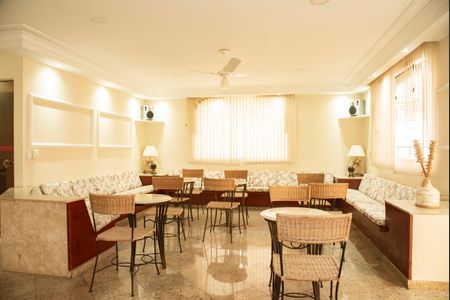 Apartamento à venda com 68m², 2 quartos e 1 vagaÁrea comum - Salão de festas