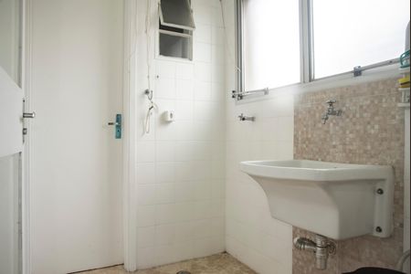 Apartamento à venda com 68m², 2 quartos e 1 vagaÁrea de Serviço