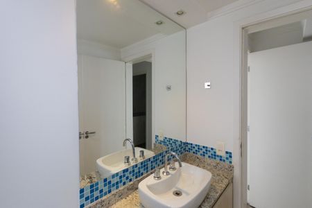 Apartamento para alugar com 125m², 3 quartos e 2 vagasBanheiro Social