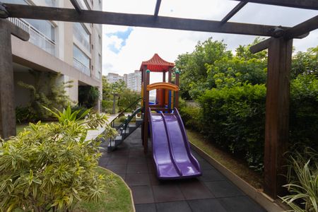 Apartamento para alugar com 125m², 3 quartos e 2 vagasÁrea comum - Playground