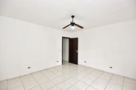 Casa à venda com 240m², 3 quartos e 5 vagasSuíte