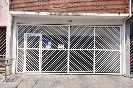 Casa à venda com 240m², 3 quartos e 5 vagasFachada